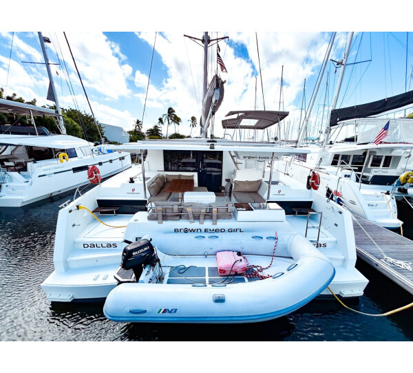 Fountaine Pajot Astrea 42 Brown Eyed Girl