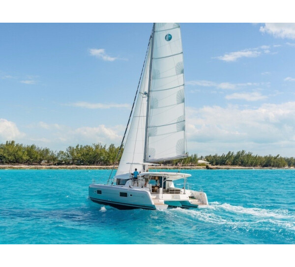 Lagoon 42 Millenium CELINES II