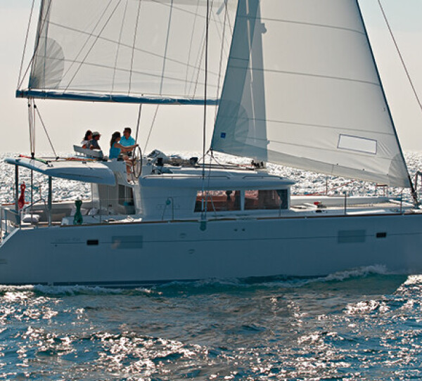 Lagoon 450 F Blue Berry